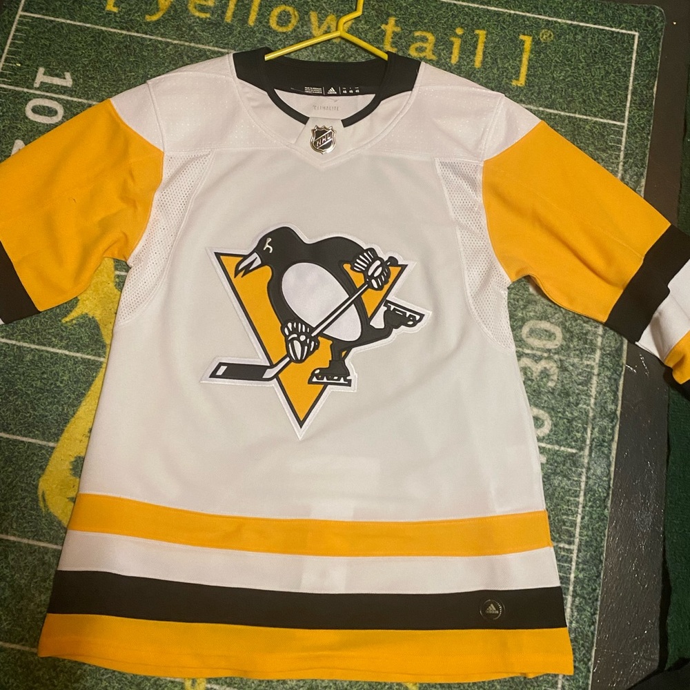 Penguins away jersey adidas with fight strap hockey jersey